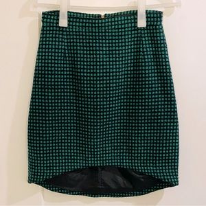 2%Tokyo wool skirt size 0